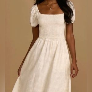 NWT Long, Smocked, Puff Sleeve Lulu’s Dress, White and Yellow Gingham, sz M